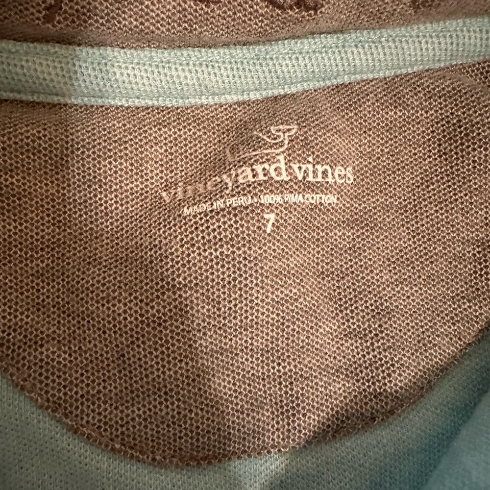 Boys Vineyard Vines pullover size 7 . Light blue